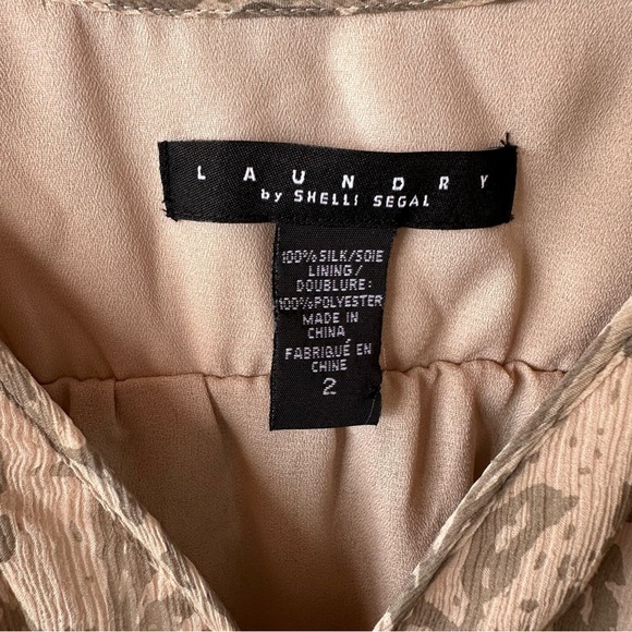 LAUNDRY 100% Silk Floral Beige Spaghetti Strap Top - Picture 4 of 7